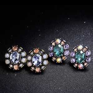 Gorgeous Flower Gem Stud Earrings Mixed Colors
